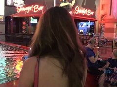 Amatorka, Brunetka, Masturbacja, Obrzmiałe sutki, Ogolona, Palenie, Cycki, Wibrator