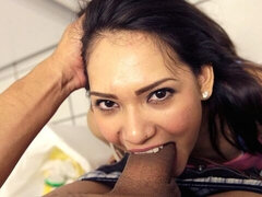 18 éves, Popó, Monumentális dákó, Cumizás, Vékony, Tini, Begyek, Wc