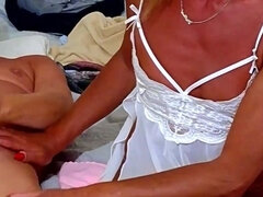 Leie, In den arsch, Blasen, Paar, Milf, Pissen, Öffentlich, Titten