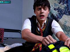 Πρωκτικό, Πίπα, Κολλέγιο, Δονητής, Φοιτητική εστία, Ομοφυλόφιλος, Τατουάζ, Στολή