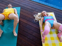 18 anos, Bundão, Pauzão, Peitos grandes, Loiroa, Boquete, Ao ar livre cartaz de rua outdoor, Magrinha