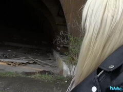 Минет, Чешки, Глубокая глотка, На публике, Киски, Русские, Бритые, Молоденькие