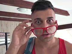 Bebê, Pauzão, Peitos grandes, Morena, Faculdade