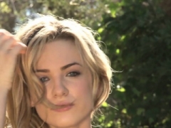 Blondine, Erotik, Hd, Onani, Udendørs, Solo, Teenager, Legetøj