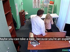 Blondinka, Zunanji izliv, Hd, Pošast, Resničnost, Kričal, Joške