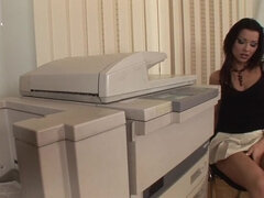 Fetish, Fod fetish, Lingerie, Naturlige bryster, Kontor, Nederdel, Solo, Bryster