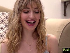 Blondine, Blasen, Kehlenfick, Monster, Zierlich, Pov, Schreiend, Jungendliche (18+)