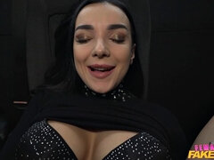 Anal, Brunette, Bil, Hæle, Slikning, Pov, Fisse, Sokker