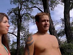 Cuck for cash permits rich stranger to assfuck his GF in park