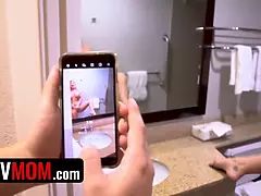 Soveværelse, Pik sutte, Komme i munden, Give finger, Hd, Onani, Ældre kvinde, Pov