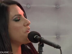 Kuřba, Brunetka, Na obličej, Hardcore, Milf žcbp