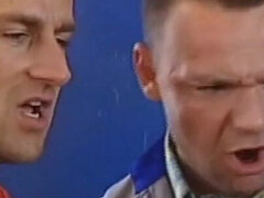 큰 음경, 큰 가슴, 금발의, 오랄섹스, 밀프, 싸움, 쓰리섬, 빈티지