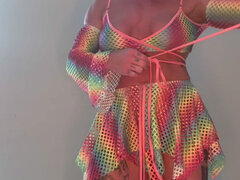 Amatoriale, Americano, Erotica, Flessibile, Mamma che vorrei scoparmi, Mutandine, Solo, Tatuaggi