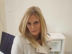 Gros seins, Blonde, Brunette brune, Lingerie, Bureau, Pov, Se déshabiller, Plan cul à trois