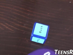 18 años, Mamada, Polla, Grupo, Tetas naturales, Orgía, Fiesta, Perforación