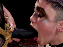 bdsm submissive licks lezdom feet in public for voyeurs