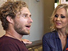 Velike joške, Blondinka, Milf, Mama