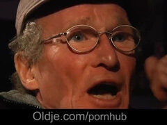 18 jahre, Grosser schwanz, Braunhaarige, Schwanz, Hundestellung, Hd, Muschi, Jungendliche (18+)