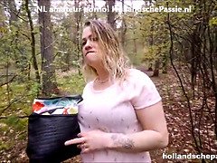 Enthousiasteling, Grote mammen, Blond, Pijpbeurt, Nederlands, Hd, Moeder die ik wil neuken, Schreeuwen