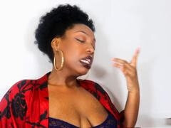 Lonely on Valentine's Day, dork gets humiliated by goddess Chylattexxx