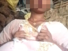 Village desi bhabhi bhabhi's pussy squirted