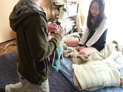 素人, ビキニ, 口内発射, 手コキする, 日本人, 小柄, ガリガリ, オッパイの