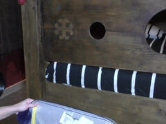 Amatőr, Hatalmas hátsó, Gesztenyebarna, Kőkemény, Anyuci, Természetes mellek, Szajha, Hármas