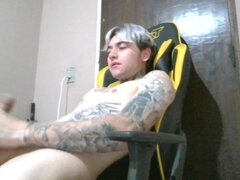 Velik kurac, Domaci pornič, Solo, Tetovaže