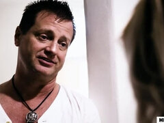 Ameriški, Rit, Blondinka, Družina, Naravne joške, Najstnice