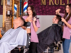 Anal, Stor røv, Store bryster, Brunette, Gruppe, Lingerie, Mor jeg gerne vil kneppe, Barberet