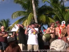 Leie, Braunhaarige, Hochschule, Flashen, Freundin, Unschuldig, Party, Pool