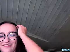 Avsugning, Tjeckisk, Hd, Utomhus, Pov, Offentlig, Verklighet, Skriker