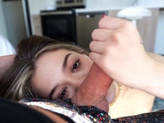 Blondine, Blasen, Hundestellung, Aufs gesicht abspritzen, Hd, Lecken, Natürlichen titten, Muschi