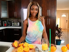 Černé, Brunetka, Na pejska, Ebenové, Vlasaté, Mezirasové, Kuchyně, Teenka