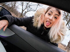 Gros cul, Grosse bite, Sucer une bite, Voiture, Seins naturels, De plein air, Adolescente, Nénés