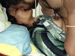 18 jahre, Leie, Tante, Blasen, Paar, Selbstgemacht, Indisch, Küssen