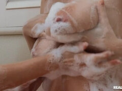 Banheiro, Transar de quatro, Facial, Óculos, Masturbação, Melharucos naturais, Ducha chuveiro, Madrasta