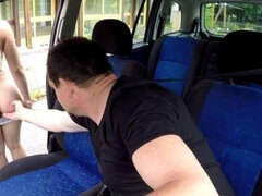 Blasen, Auto, Hundestellung, Handjob, Hardcore, Im freien, Entkleiden, Jungendliche (18+)