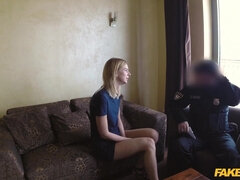 Blonde vixen pleasuring horny policeman in the hotel room