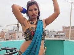 18 ans, Tante, Salle de bains, Voiture, Collège université, Indienne, Domestique, Secrétaire