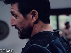 Grosser arsch, Domination, Pov, Bestrafung, Realität, Hintern versohlen, Jungendliche (18+), Uniform