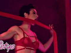 Brunetka, Dildo, Elastyczny, Hardcore, Solo, Ssanie, Cycki, Zabawki