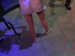 Enthousiasteling, Badkamer, Flashing, Vriendin, Slipje, Openbaar, Kut duiken, Rok