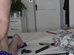 Horny Amateur Bitch Likes It Kinky and Hardcore with Extra Cock