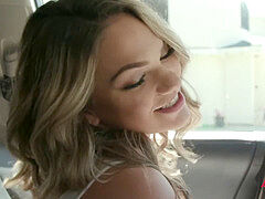 Velké péro, Drobounká, Teenka, Manželka