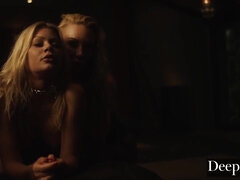 Kayden & Riley in exciting lesbian action