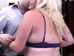 Stor svart kvinne, Stor rumpe, Kukk suging, Tjekkisk, Europeisk