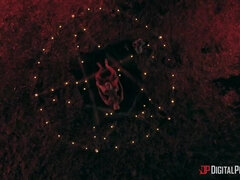 Duże cycki, Obciąganie, Samochód, Kutas, Lizanie, Cipka, Krótkie włosy, Tatuaż