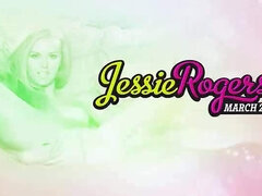 Blondýna, Latinské, Venku