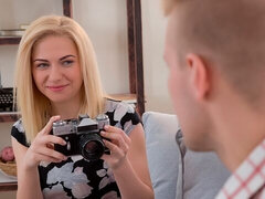 Leie, Arsch, Blondine, Blasen, Hundestellung, Rasiert, Jungendliche (18+), Titten